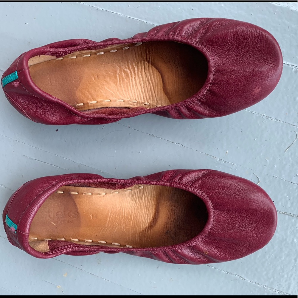 Burgundy or Wine Colored Tieks